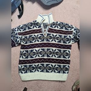 100%Wool Sweater L